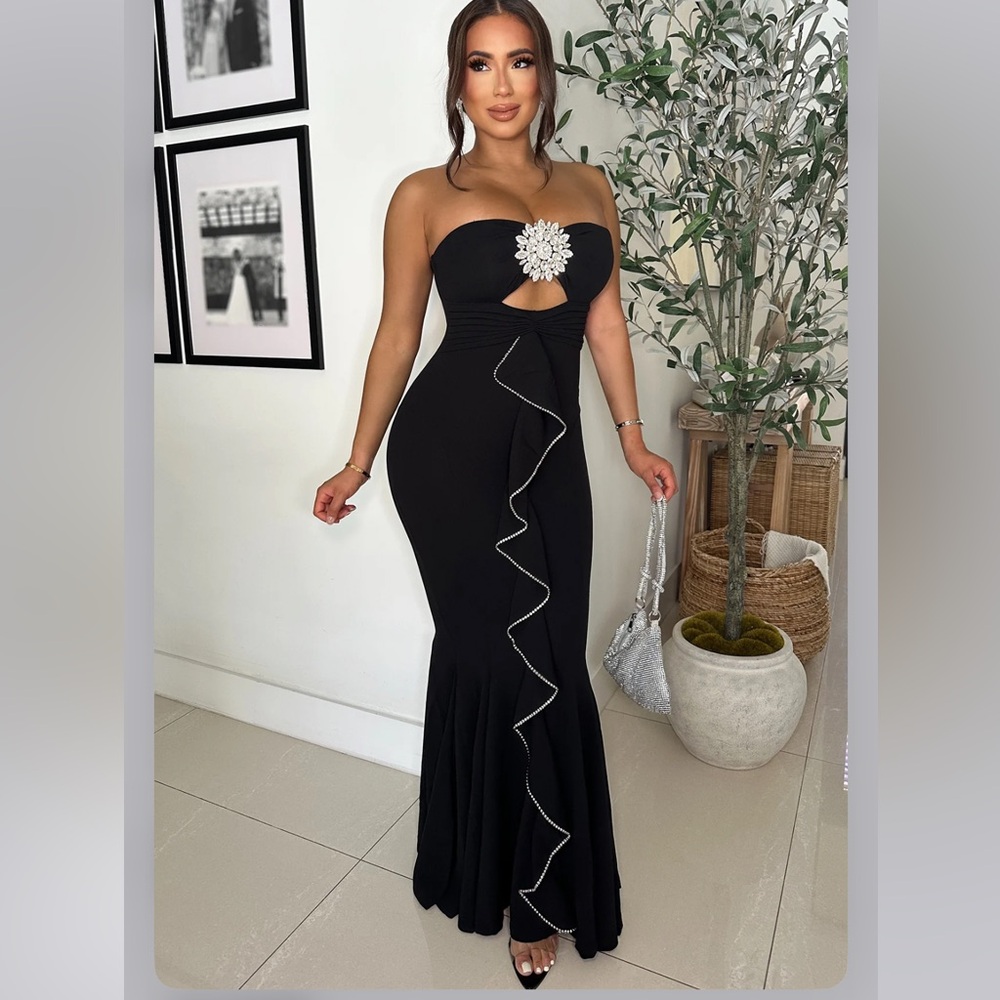 Elegant Black Evening Dress